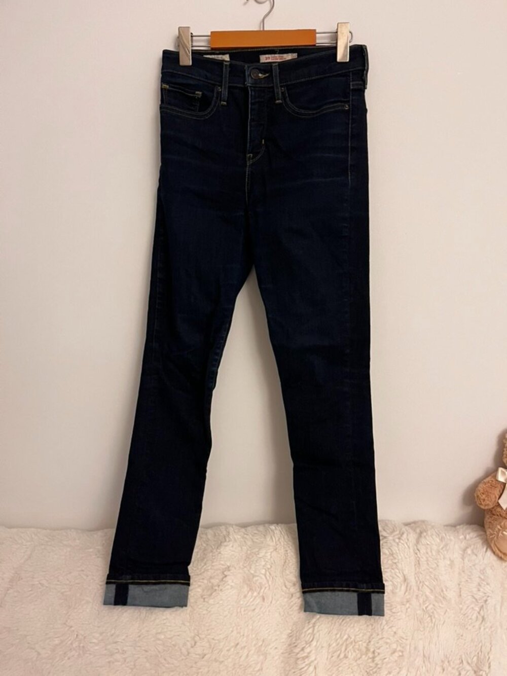 LEVIS 311 size 27